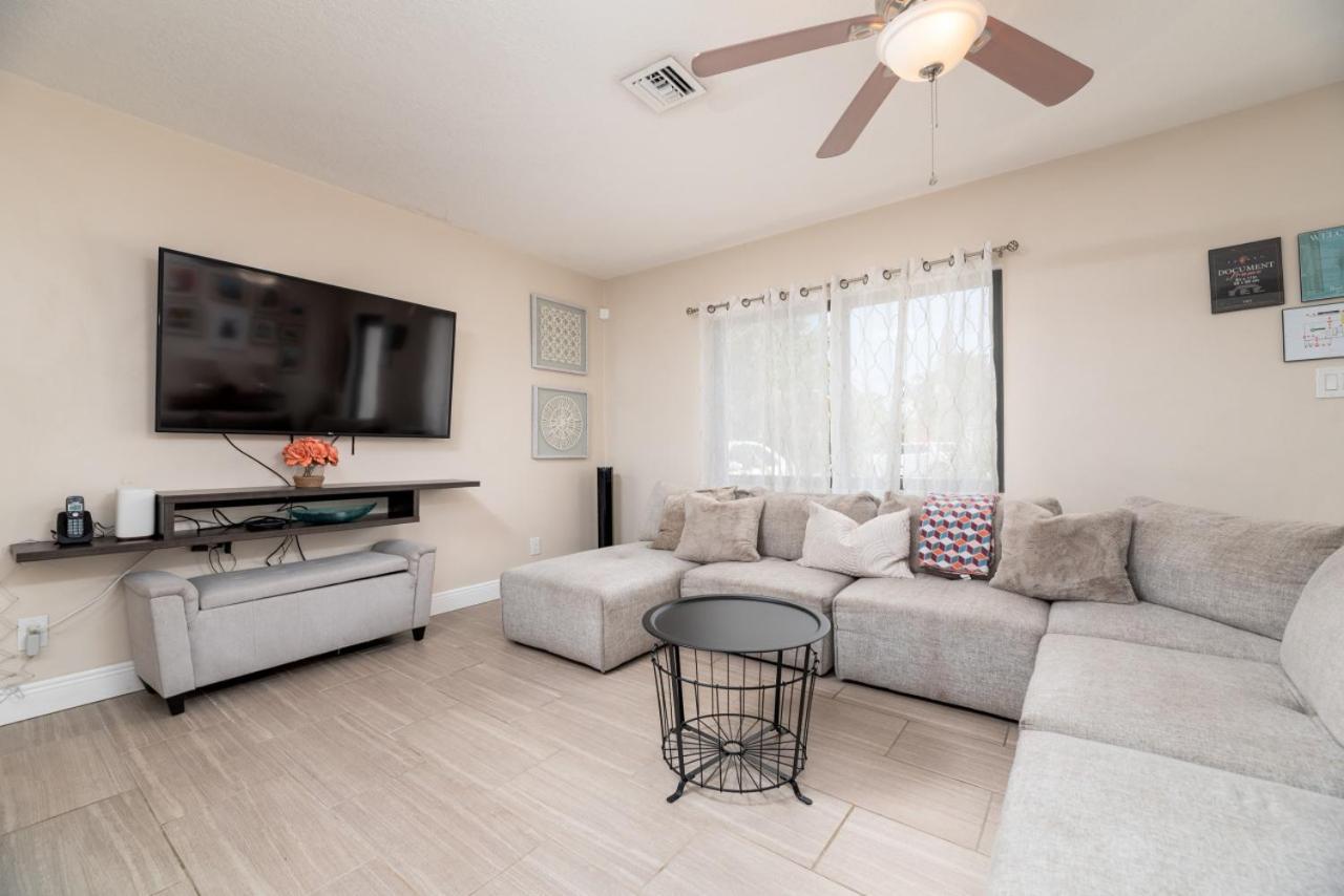 Home At Poinsettia Heights Fort Lauderdale Dış mekan fotoğraf